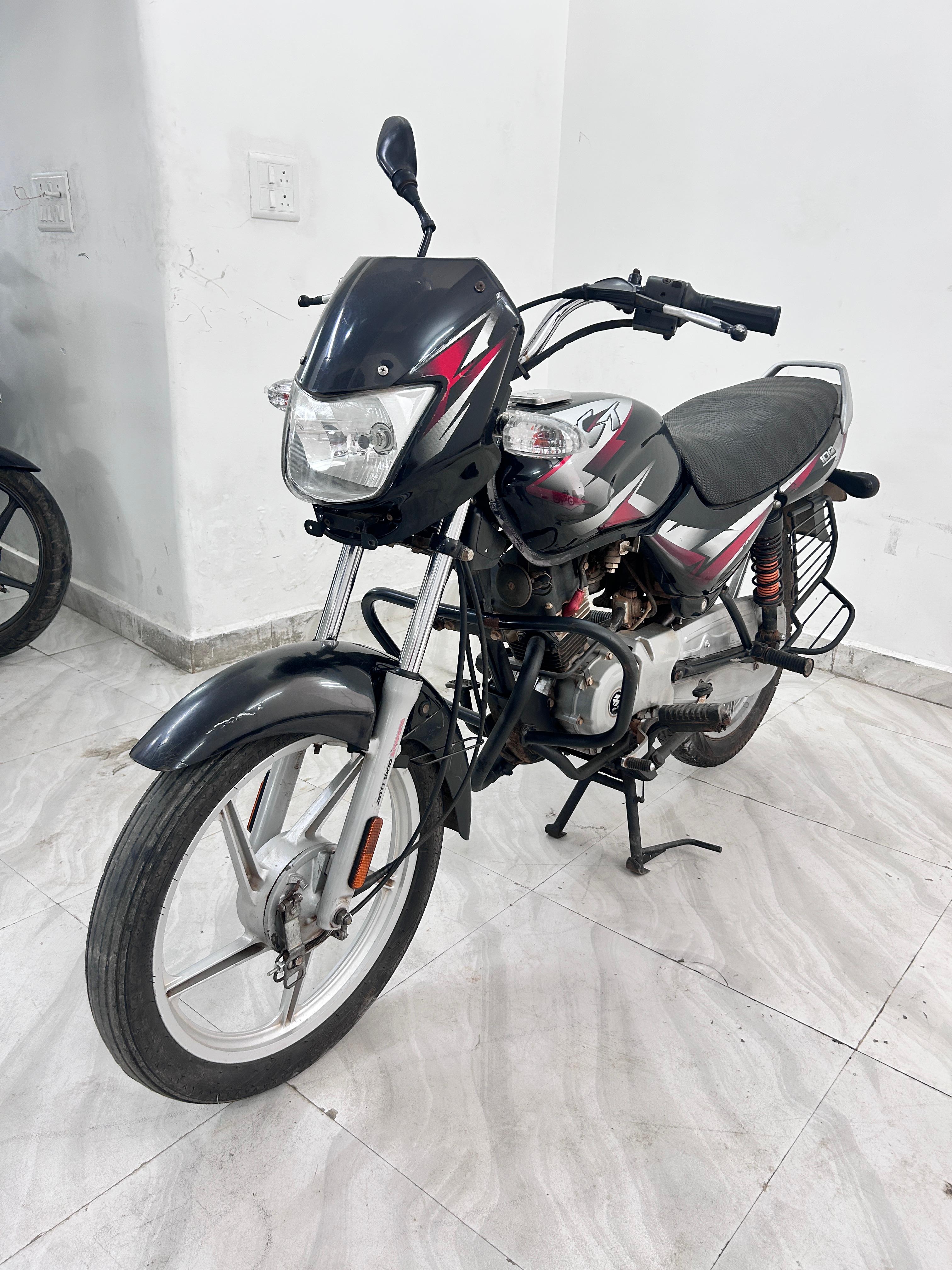BAJAJ CT 100